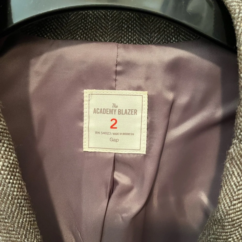 GAP Women's Charcoal Brown Blazer with Fuchsia Accents - Picture 6 of 7